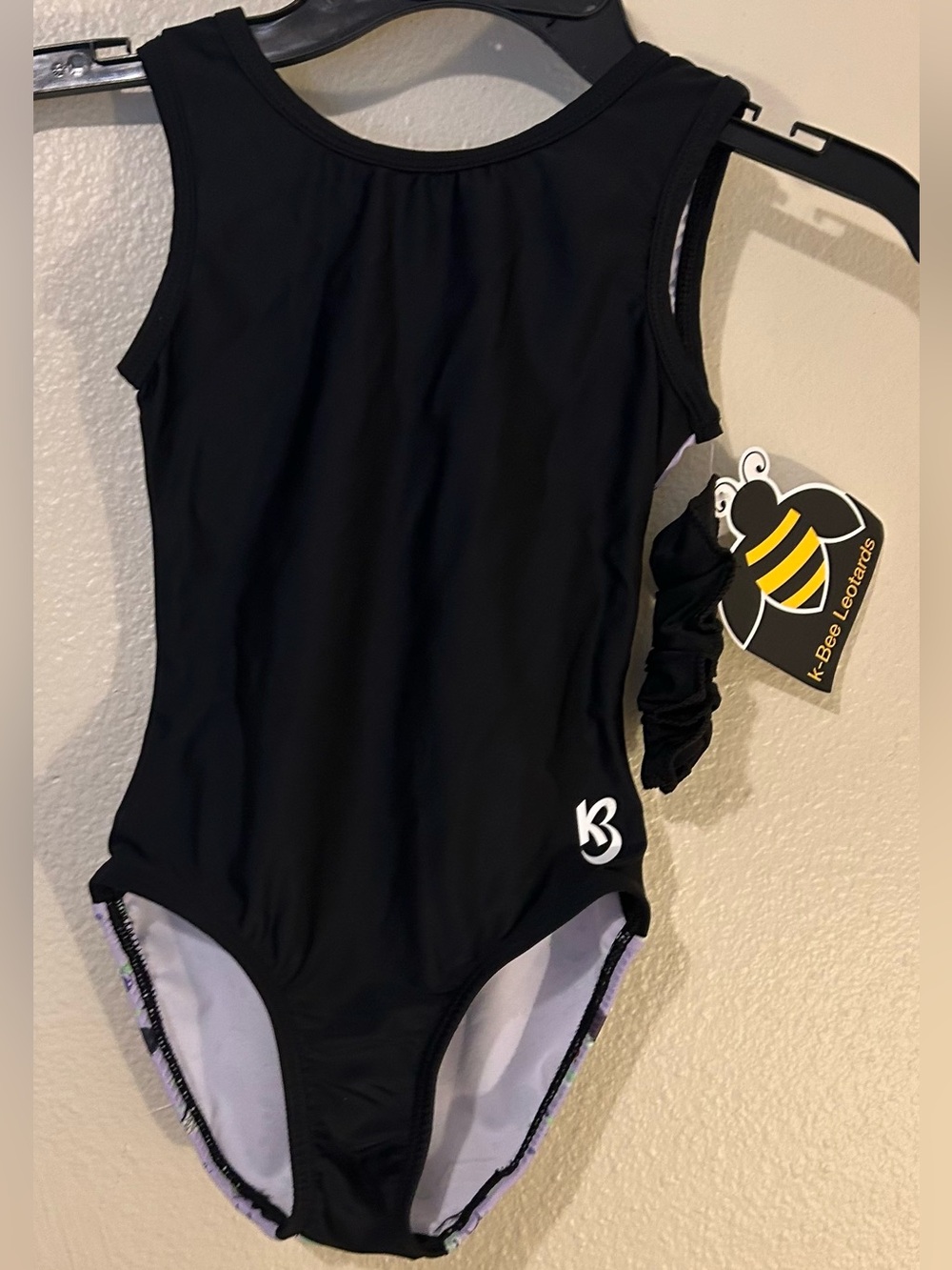 NWT Halloween Theme Girls K-Bee Leotard size 6/7 with Scrunchie